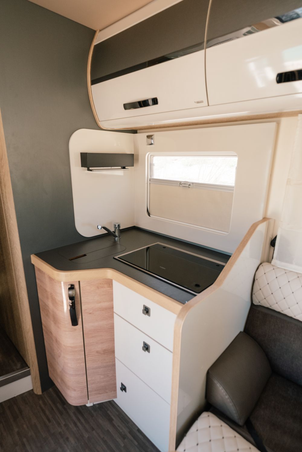 Foto 4 de la camper Luxs